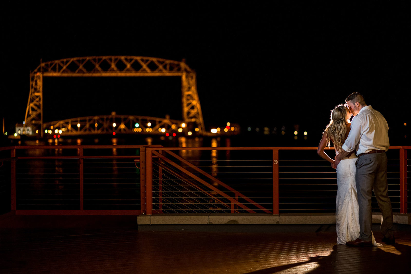 creative night wedding photos